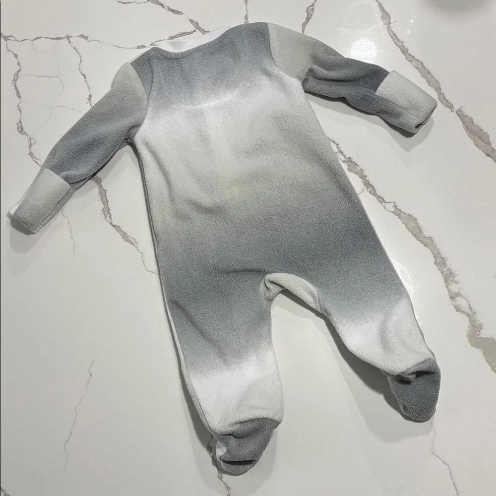 Nike Baby Newborn One Piece Soft Fleece Footie Sleeper in Gray White Green Ombre